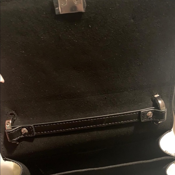 FENDI black bag on chain - Picture 7 of 7